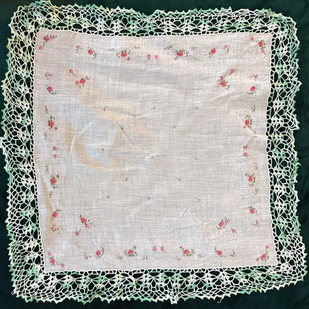 Vintage Floral Handkerchief Crochet Lace Trim White Green‎ Pink 0358